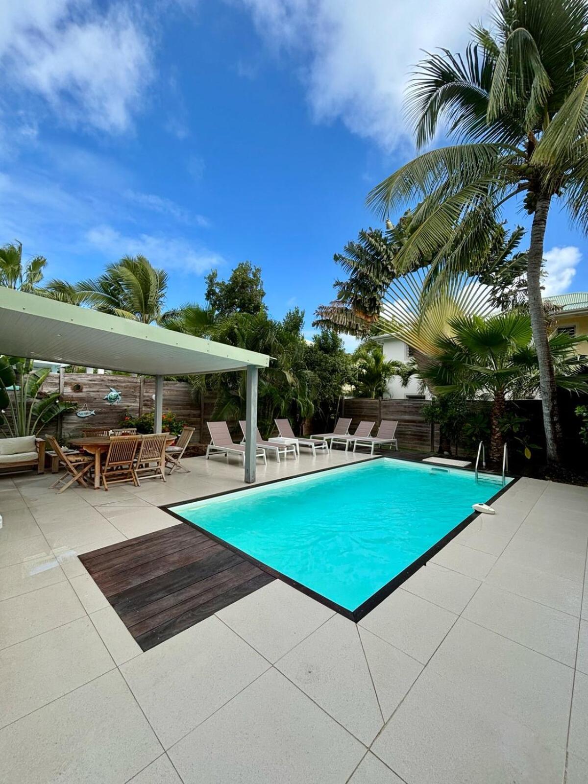 Villa Magellan, Walkable Orient Bay Beach, Private Pool Exterior photo